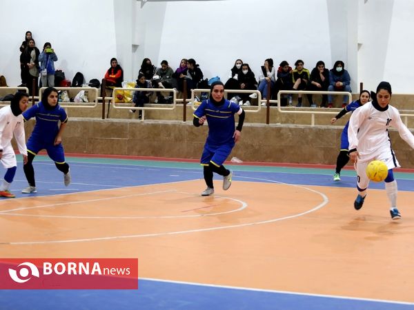 مسابقات فوتسال بانوان جام رمضان در ساری