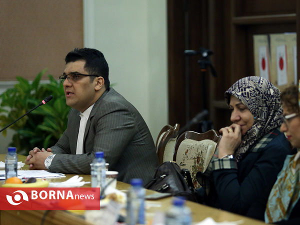 آیین رونمایی کتاب "مملکت شمس طالع" اثری از احمد دنیانور