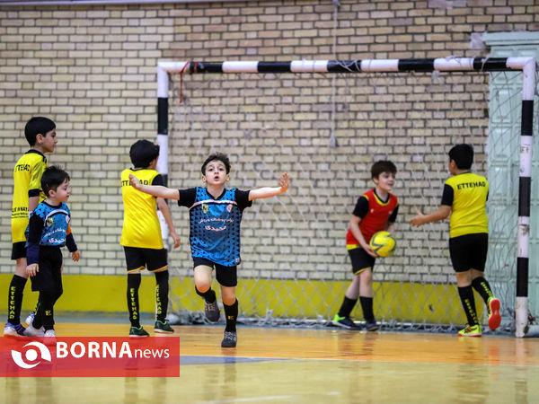 رویای فوتبالی کودکان حامی یار اراک  برآورده شد