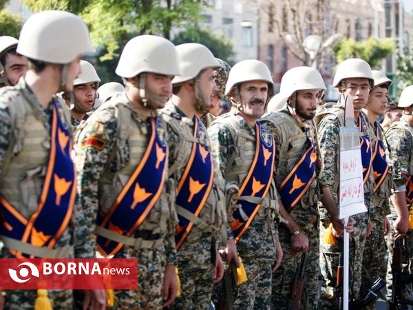 رژه نیروی های مسلح شهرستان قدس