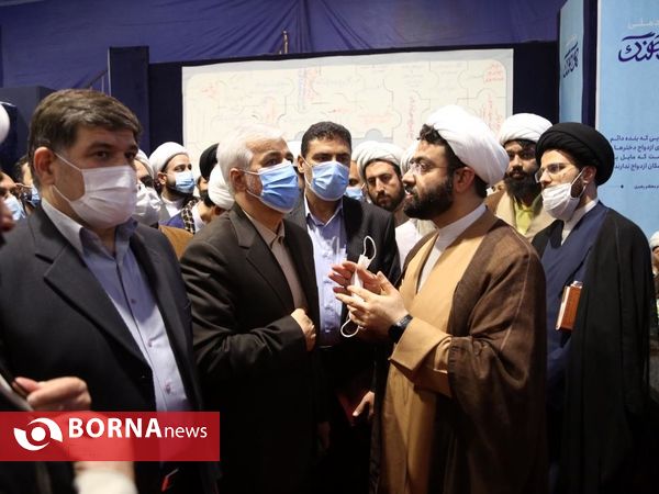 بازدید وزیر ورزش و جوانان از نمایشگاه «هم آهنگ»