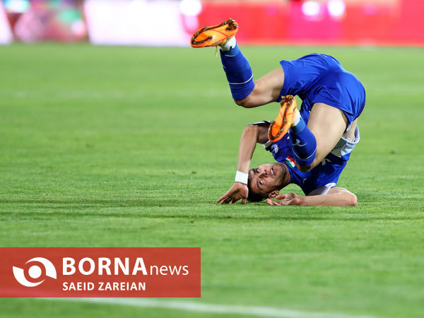 دیدار تیم های استقلال تهران - صنعت نفت آبادان