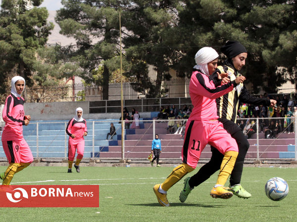 مسابقه فوتبال بانوان قشقایی شیراز - شهرداری بم