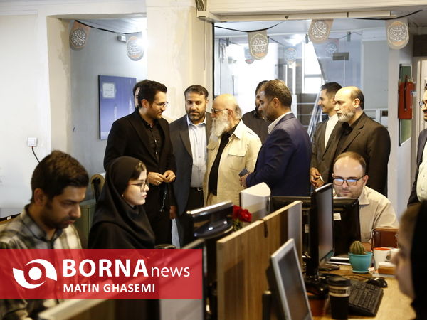حضور مهدی چمران در خبرگزاری برنا