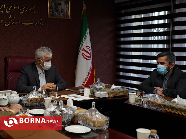 جلسه ‌هم‌اندیشی مدیران استقلال و پرسپولیس با وزیر ورزش و جوانان