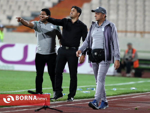 دیدار تیم های استقلال تهران - استقلال خوزستان