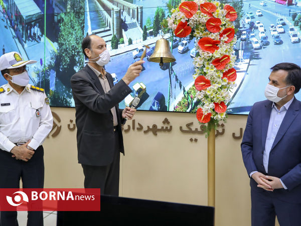 زنگ مدرسه در اصفهان به صدا در آمد