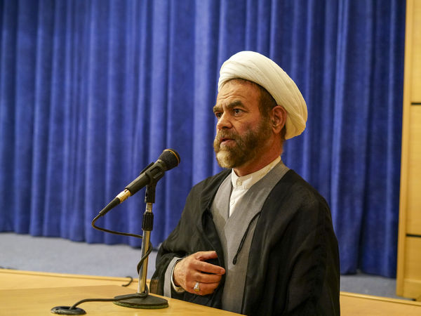 رونمایی از مستند سینمایی «لباس کار» در شیراز