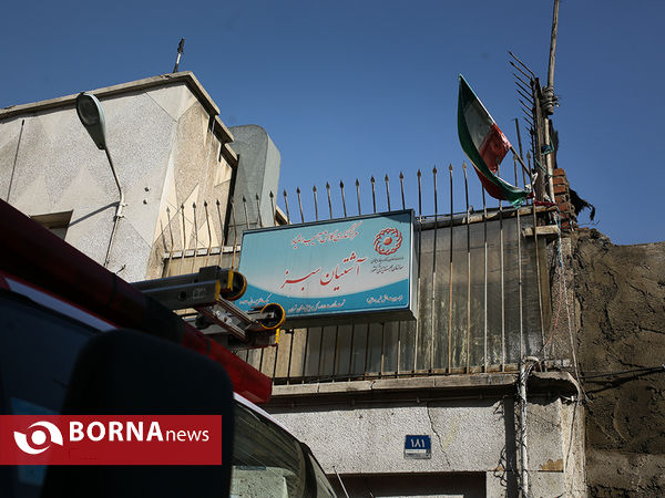 آتش سوزی انبار پنبه در خیابان مولوی تهران