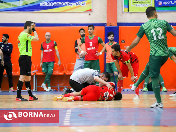 دیدار تیم های فوتسال آلومینیوم - آروین قالا ماکو