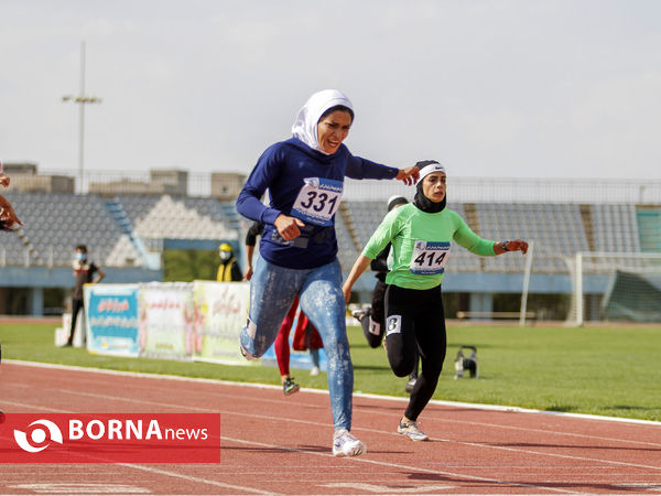 رقابت های قهرمانی دو و میدانی بانوان