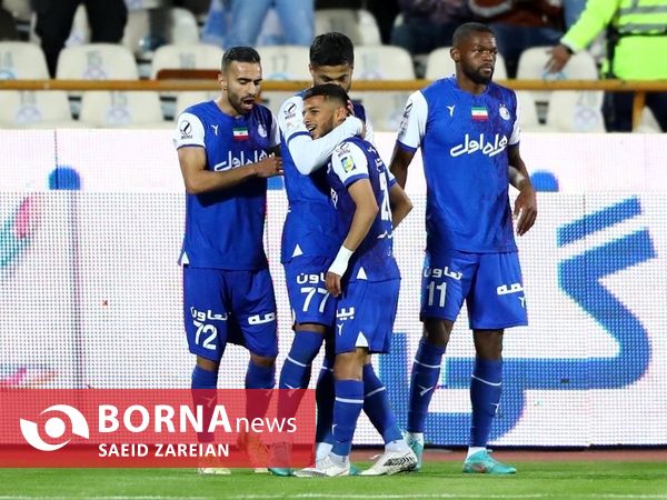 دیدار تیم های استقلال تهران - ذوب آهن اصفهان