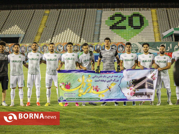 دیدار تیم های فوتبال آلومینیوم اراک-تراکتور سازی تبریز