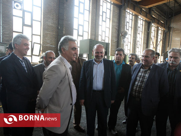 بازدید فرماندار قدس از کارخانه مهیار سنگ شکن