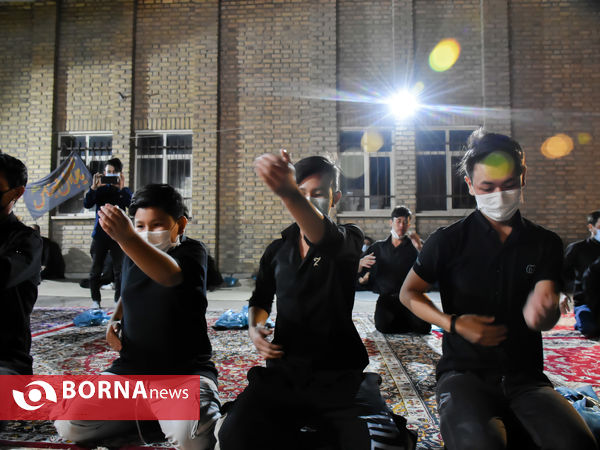 عزاداری شب عاشورای حسینی (ع) مهاجرین افغانی مقیم اراک