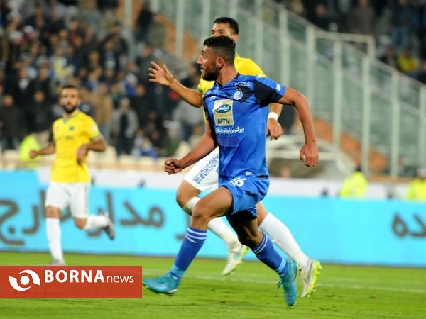 دیدار تیم های استقلال- صنعت نفت آبادان