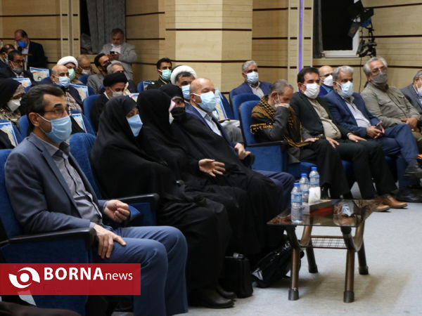 نشست ادبی «واژگان سرخ» در شیراز