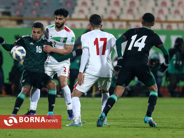 دیدار تیم های فوتبال ایران - امارات