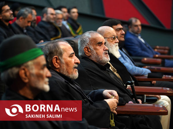  آیین برافراشتن پرچم عزای حسینی برفراز بلندترین سکوی پرچم ایران