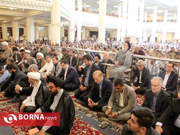 حضور رییس بنیاد شهید در آستان حضرت شاهچراغ(ع) در شیراز