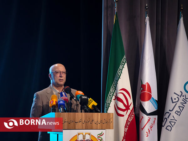 تجلیل از رتبه های برتر آزمون سراسری