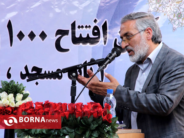 افتتاح پروژه های هفته دولت با حضور معاون وزیر راه و شهرسازی در شهر صدرا