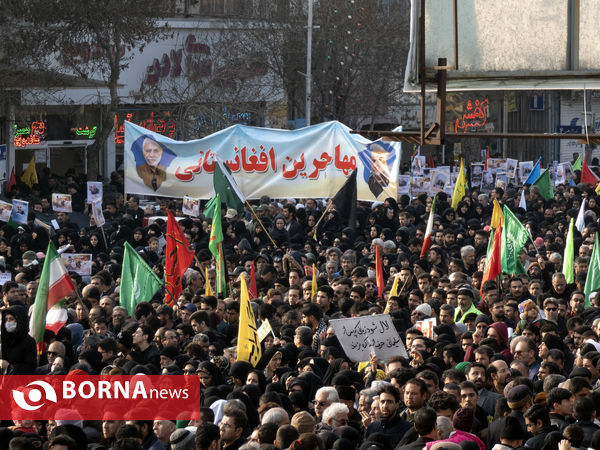 وداع تاریخی مشهدی ها با سردار صلح و امنیت