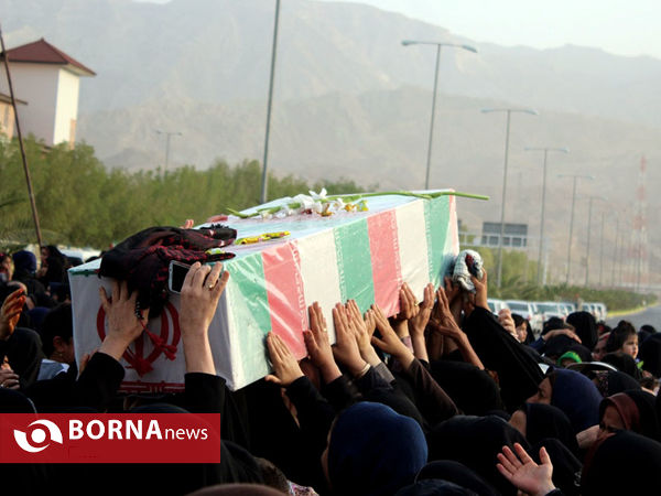 استقبال، تشییع و خاکسپاری پیکر 2 شهید شناسایی شده و 4 شهید گمنام در لامرد فارس