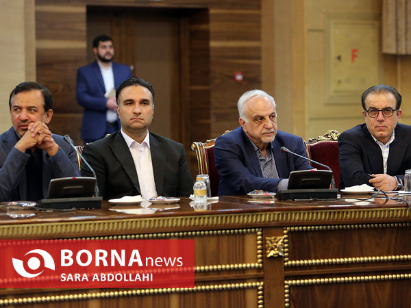 دیدار جمعی از تولیدکنندگان و کارآفرینان با رئیس جمهوری
