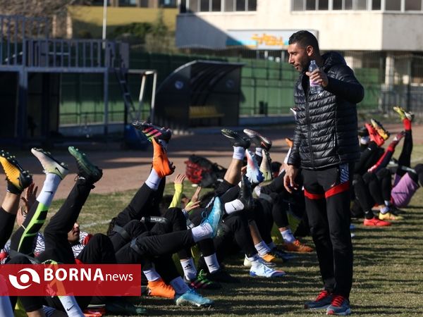 تمرینات نیم فوتبال سپیدرود رشت در تهران