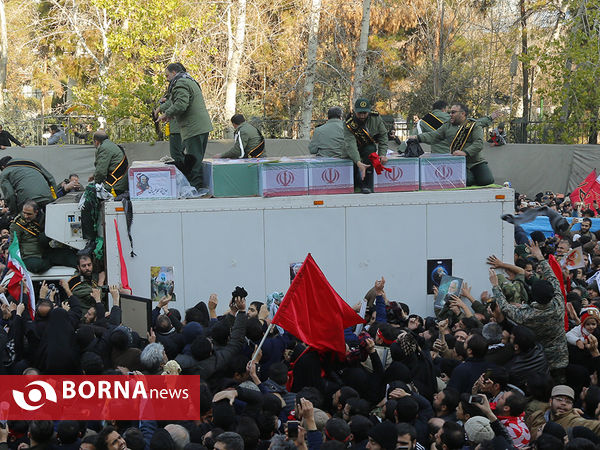 تشییع پیکر سردار شهید حاج قاسم سلیمانی در تهران - ٢