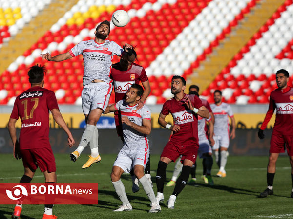 دیدار تیم های پدیده و پرسپولیس