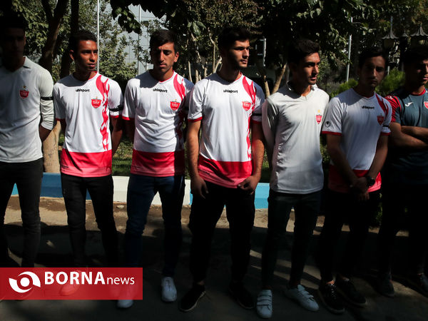 تشییع پیکر جعفر کاشانی پیشکسوت فوتبال