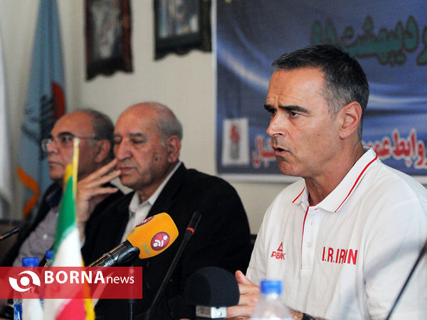 نشست خبری سرمربی تیم ملی بسکتبال ایران