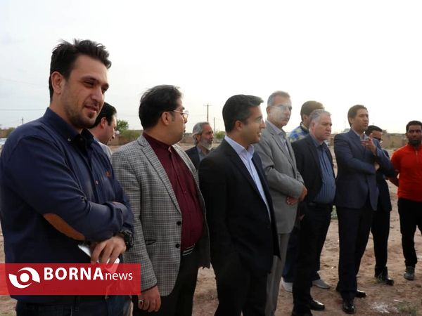 حضور مدیران هیئت فوتبال استان کرمان و باشگاه مس کرمان در محله محروم «حجتیه» شهر کرمان