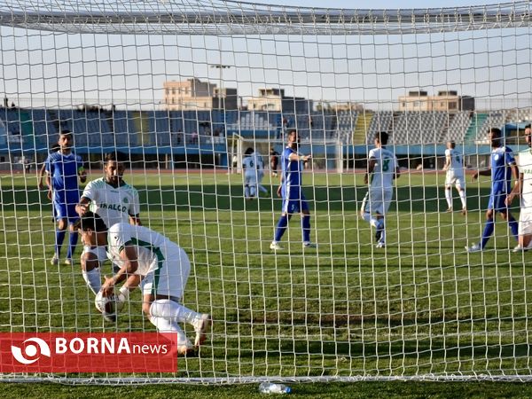 دیدار تیم های آلومینیوم اراک - نیروی زمینی تهران