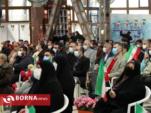 مراسم گلباران گلزار شهدای رشت به مناسبت آغاز دهه فجر