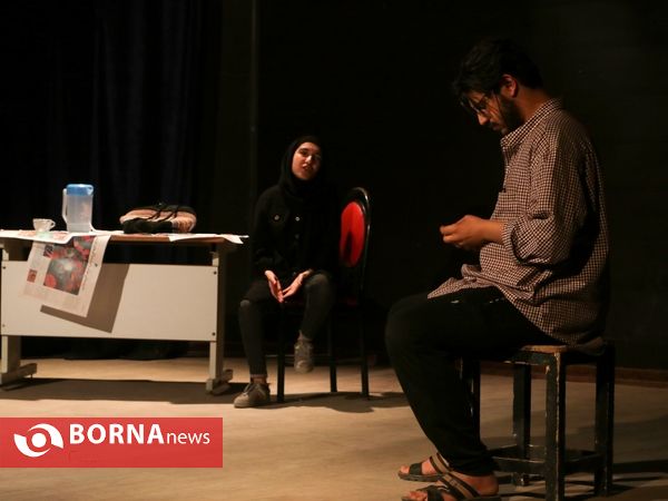 اجرای نمایش های کوتاه "مدل" و "کودک همسر"