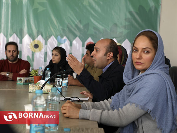 نشست پویش "بدسرپرست تنها تر است"