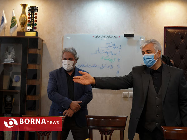 بازدید وزیر ورزش و جوانان از دفاتر فدراسیون ها