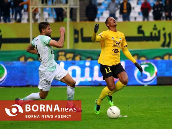 دیدار تیم های ذوب آهن - سپاهان 