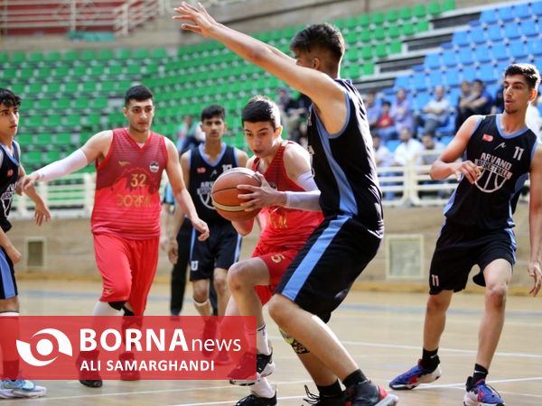 رقابت های پلی آف لیگ نوجوانان کشور 