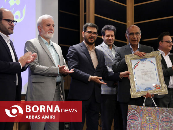 رونمایی از سردیس بزرگان صنایع دستی و هنرهای سنتی در شیراز