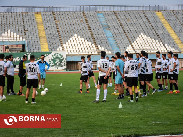 تمرینات تیم فوتبال کیان اراک