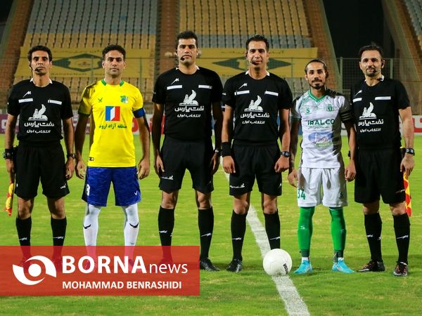 دیدار تیم های فوتبال صنعت نفت - آلومینیوم