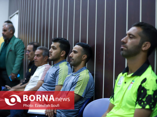 دوره دانش افزایی مربیان فوتبال پایه و مربیان مدارس فوتبال