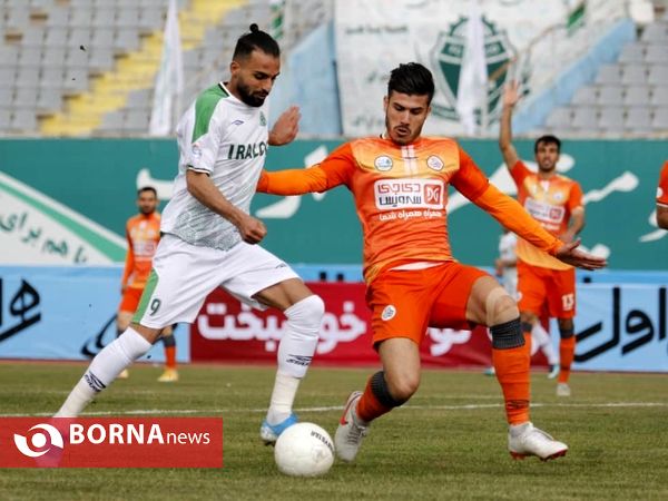 دیدار تیم های فوتبال آلومینیوم اراک - سایپا