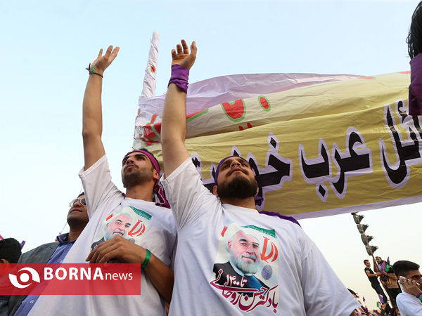 دکتر روحانی در جمع مردم اهواز