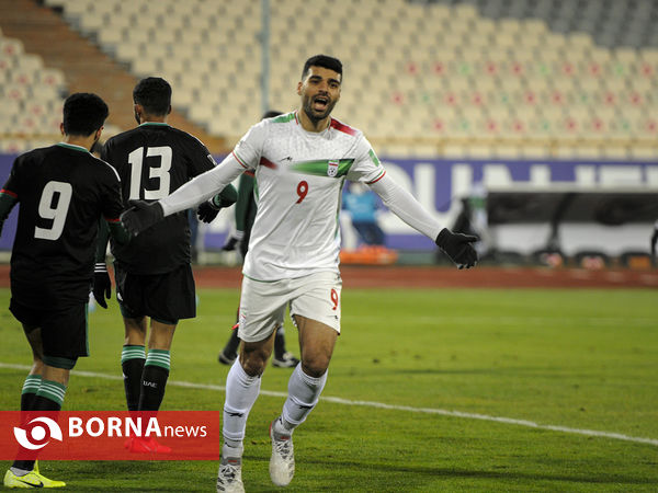 دیدار تیم های فوتبال ایران - امارات