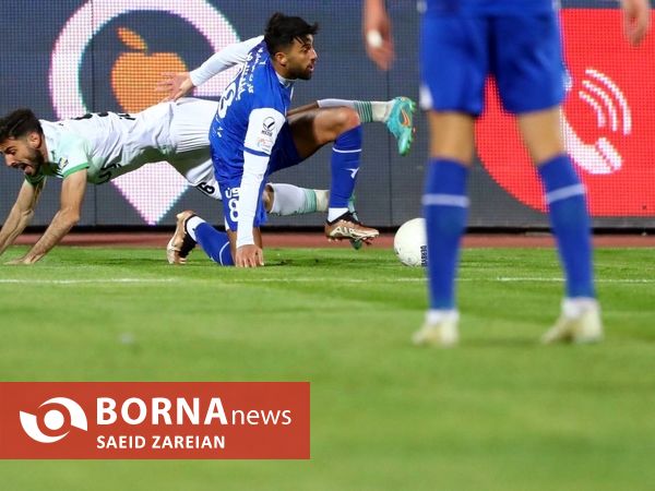 دیدار تیم های استقلال تهران - ذوب آهن اصفهان